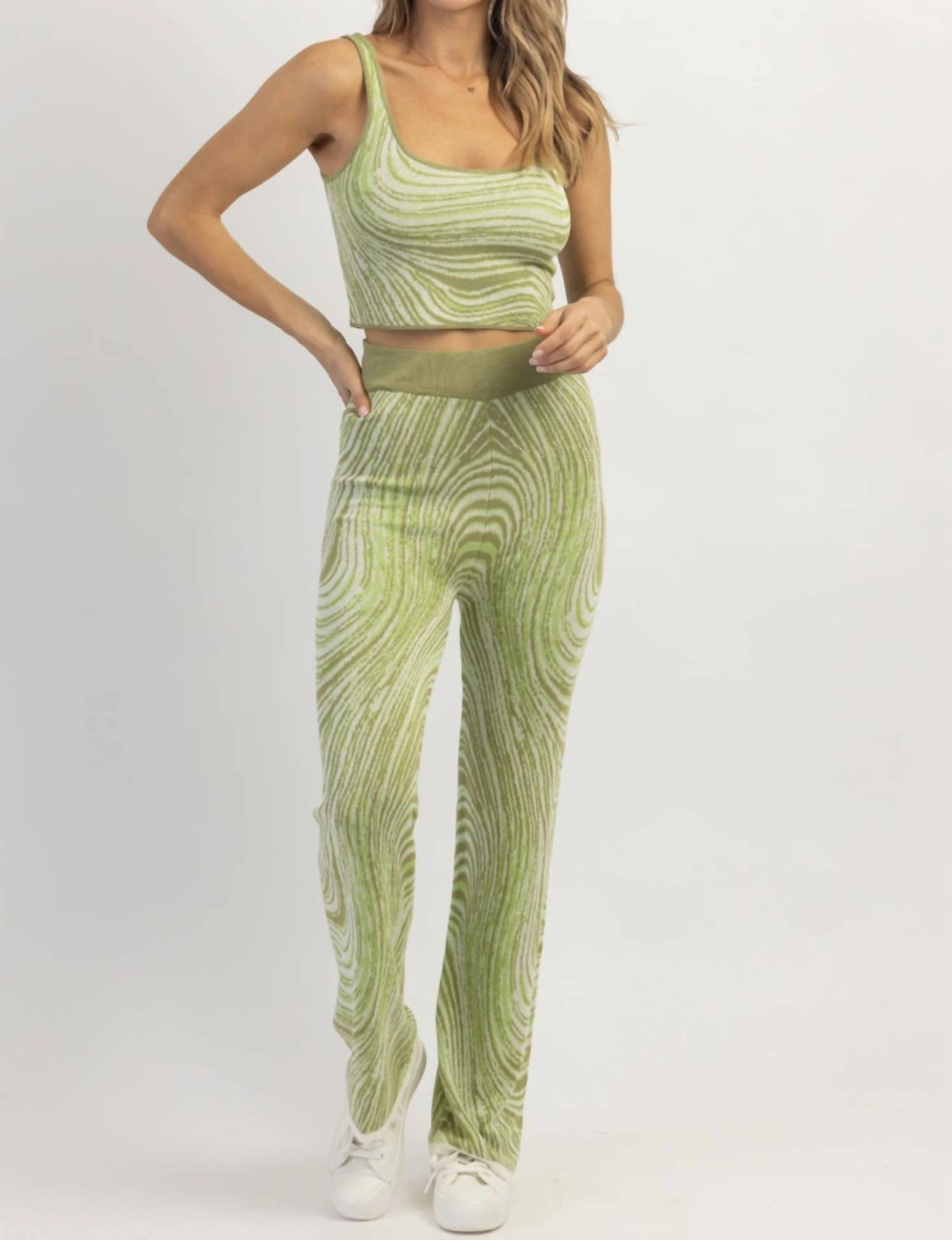 Reinforced Edges Double Stitched Edges Abstract Print Knit Pant Set In Green