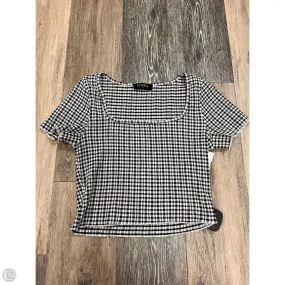 Top Short Sleeve By Storia In Plaid Pattern, Size: M MoistureManagementSystem