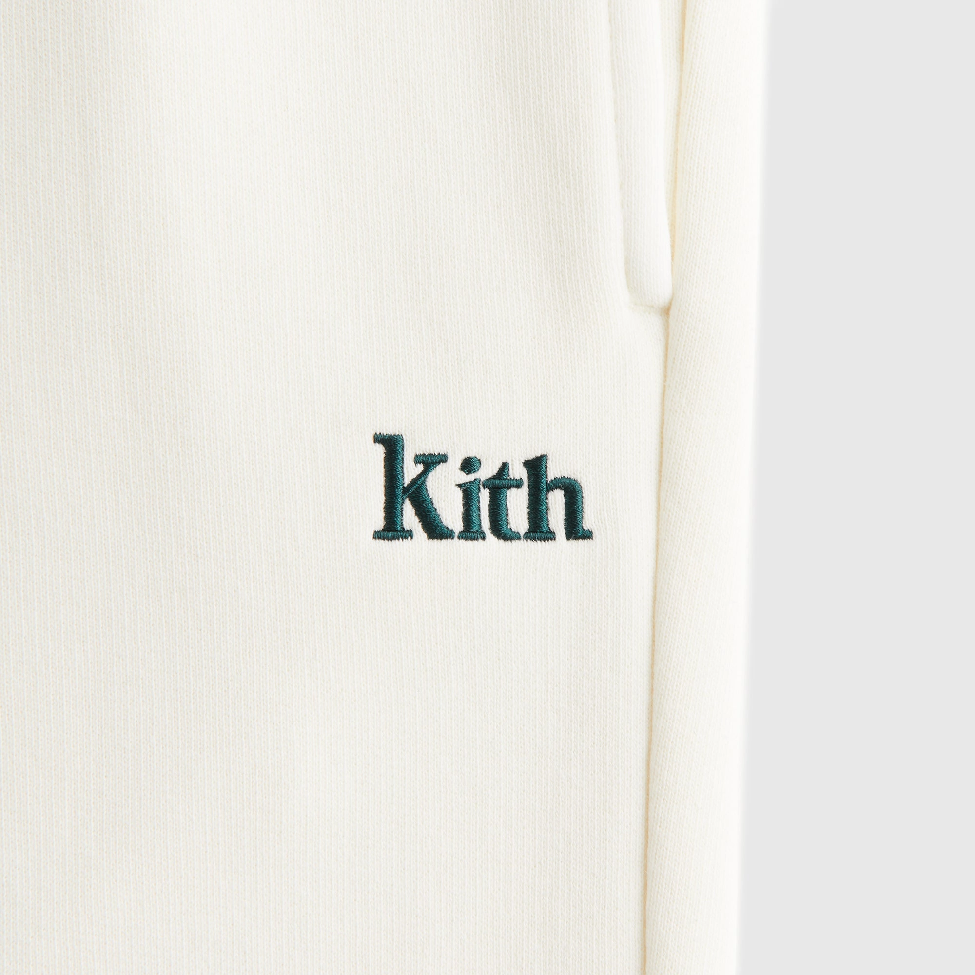 Kith Women Chelsea Sweatpant III - Sandrift Fitted waist Low Profile Design