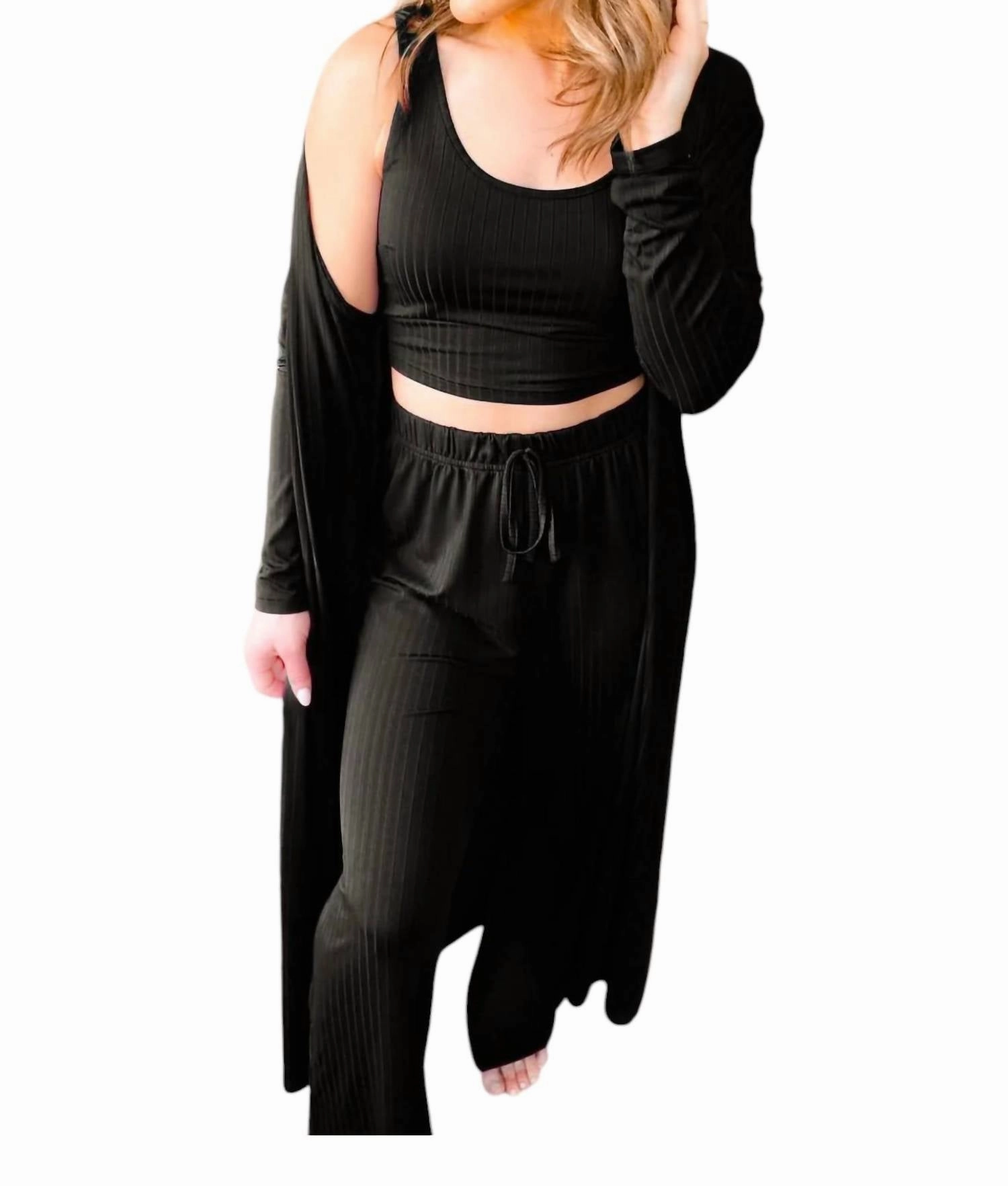 All Day Comfort Design Three Piece Lounge Set In Black