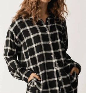 Women's Cozy And Chic Top In Black And White Roomy Fit