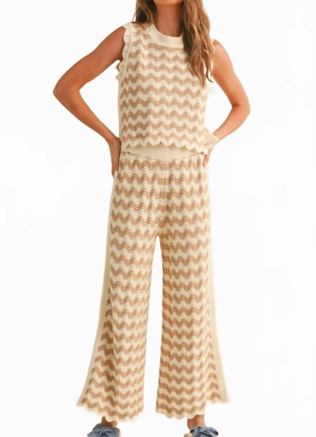 Relaxed Silhouette MoistureWicking Technology Wavy Crochet Pants Set In Beige