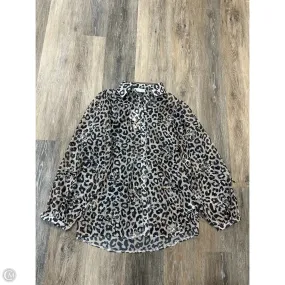 Friction Resistant Finish Blouse Long Sleeve By Muy Muy In Animal Print, Size: M