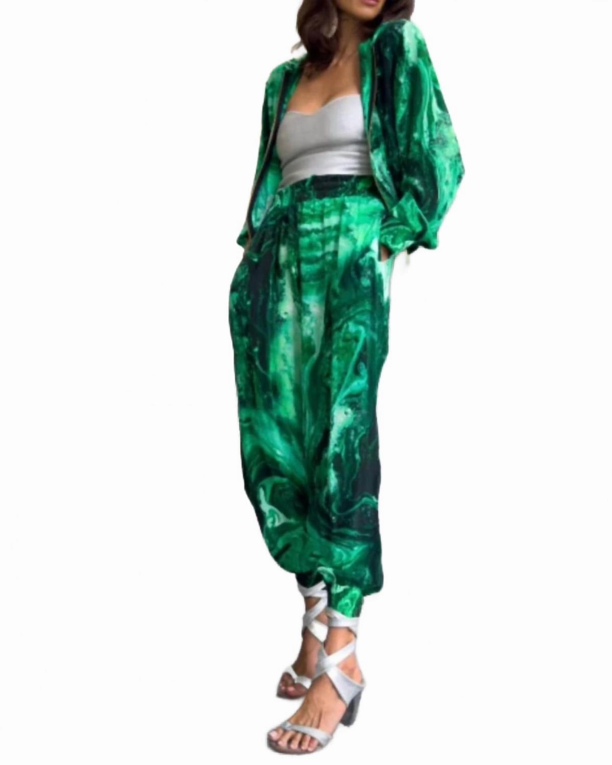 Jogger Set In Green Tagless Labeling NonIrritating Seams