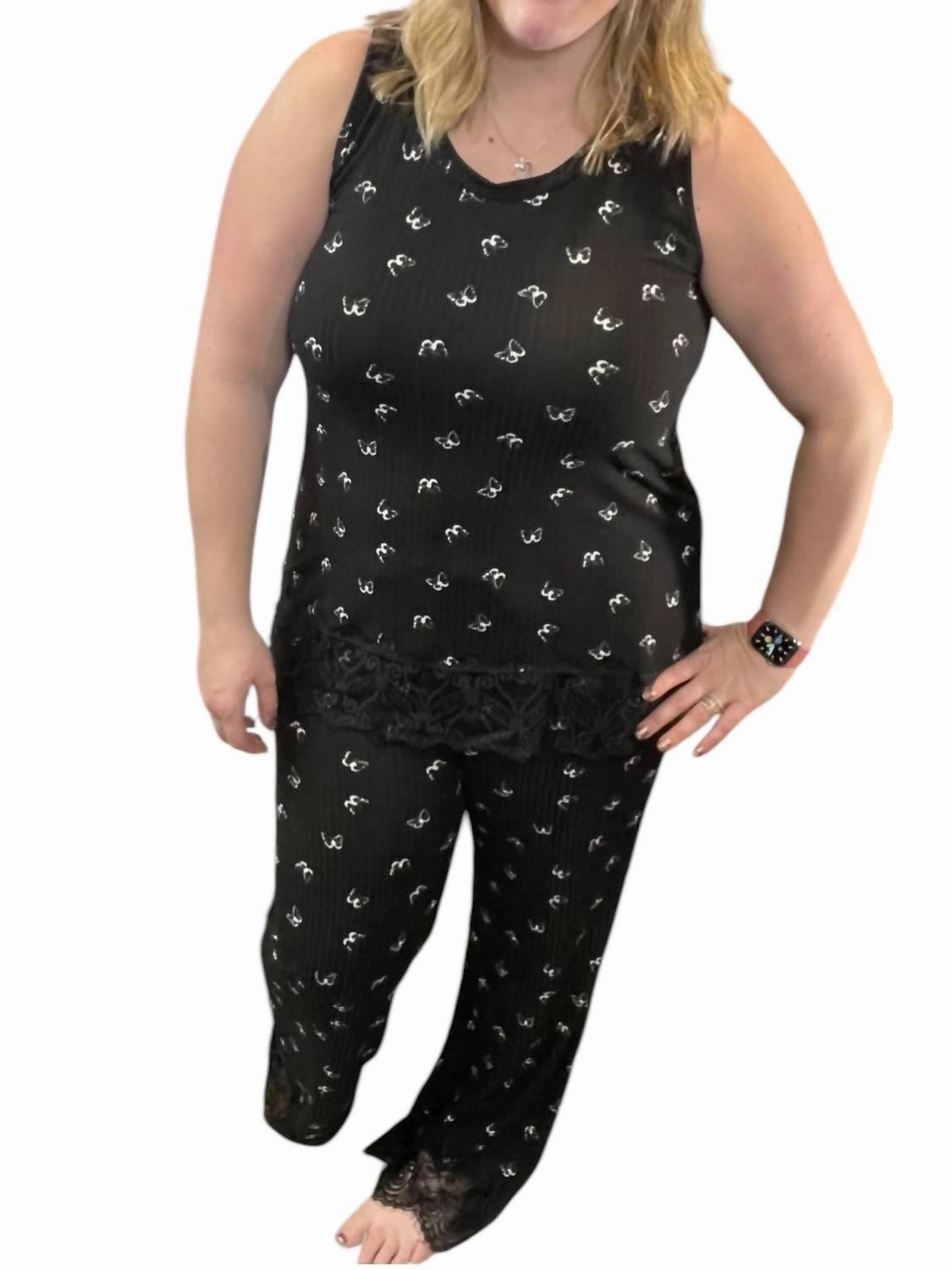 Universal Sizing System Butterfly Lounge Set In Black