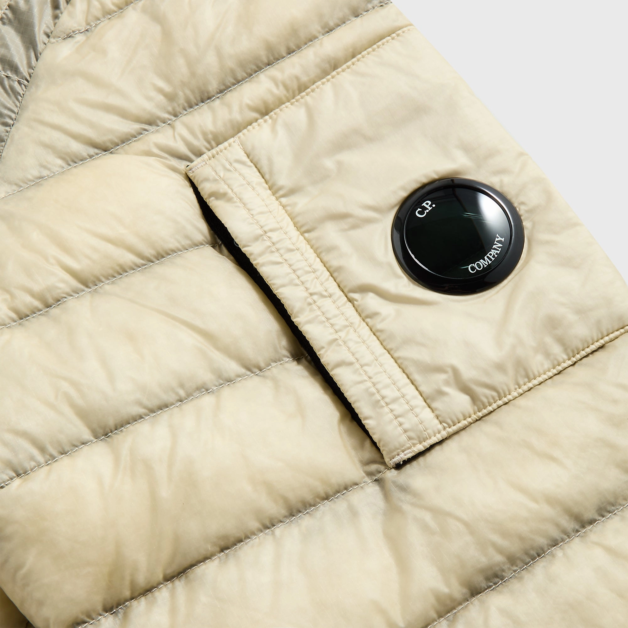 C.P. Company DD-Shell Medium Jacket - Pistachio Shell Cozy Texture Sealed Seam Construction