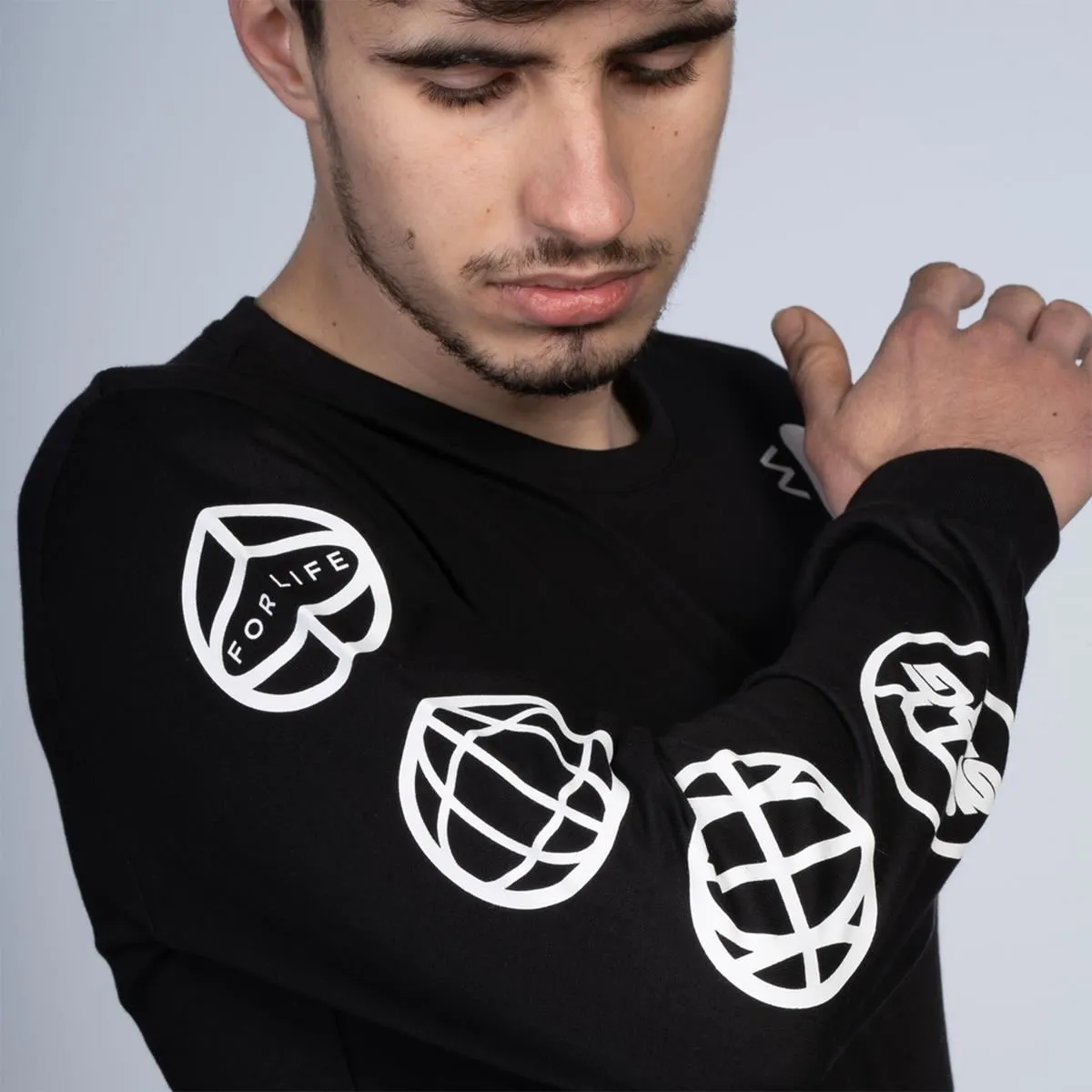 Stay Strong Worldwide Long Sleeve T-Shirt - Black Fashion Top Minimalist fashion