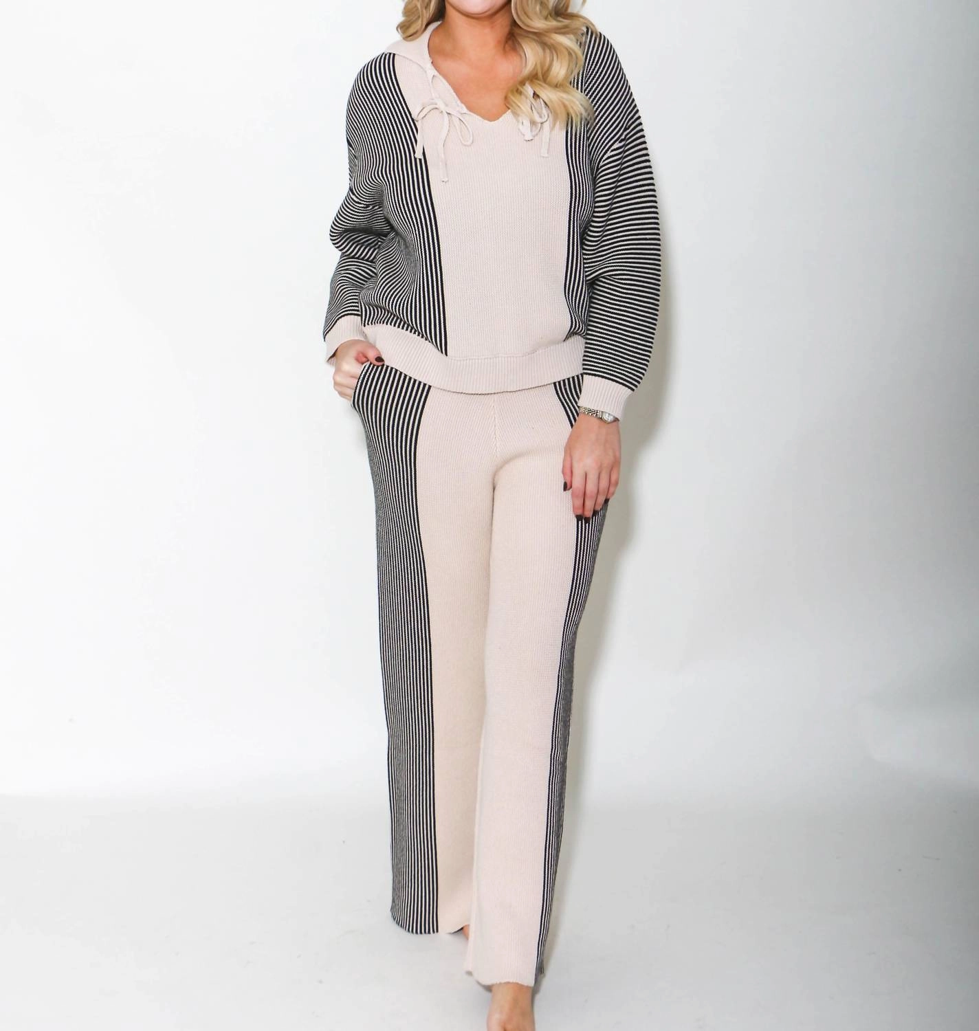 Chic Knit Set In Cream/black Stretch Material