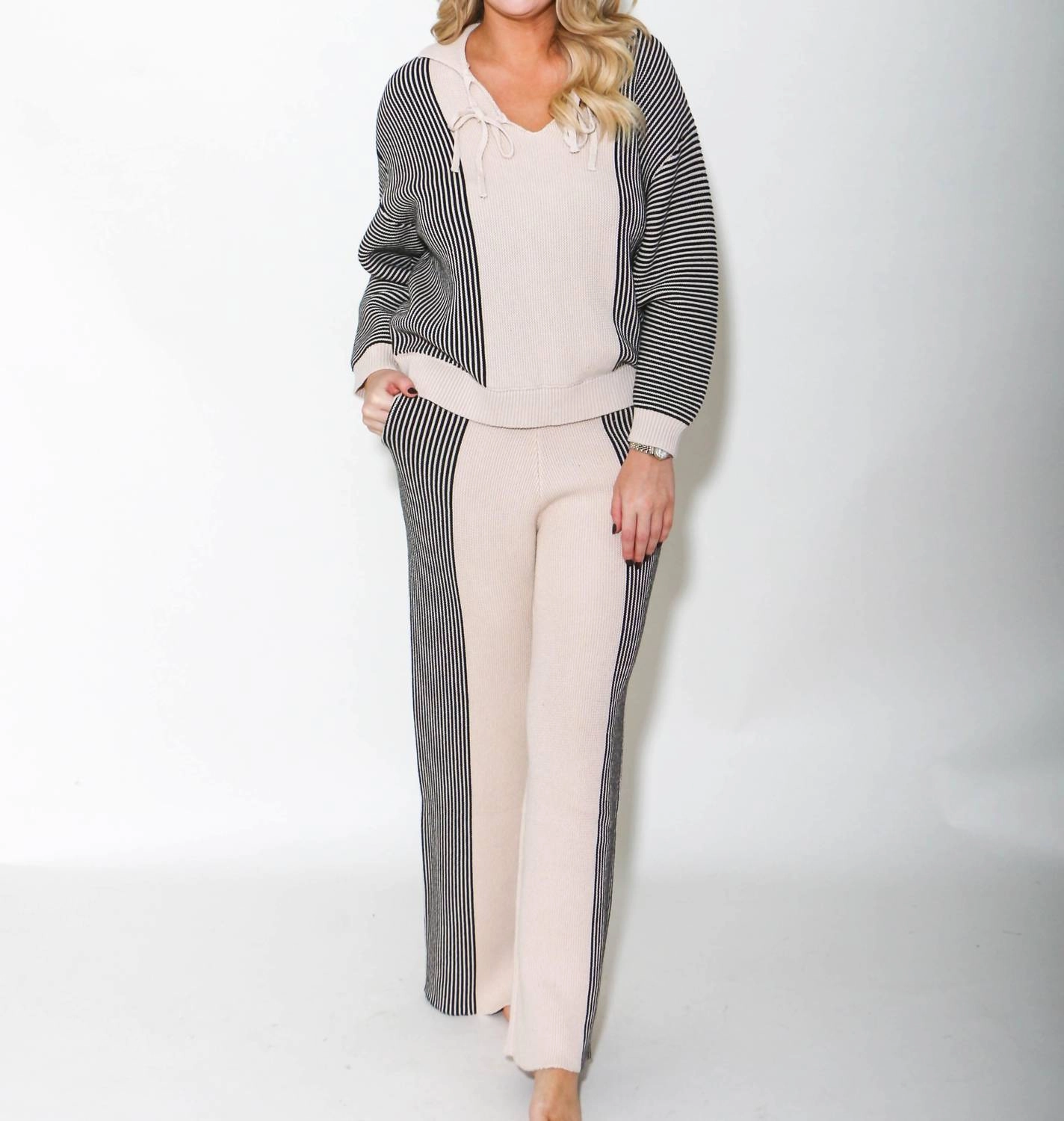 Chic Knit Set In Cream/black Plush Inner Layer