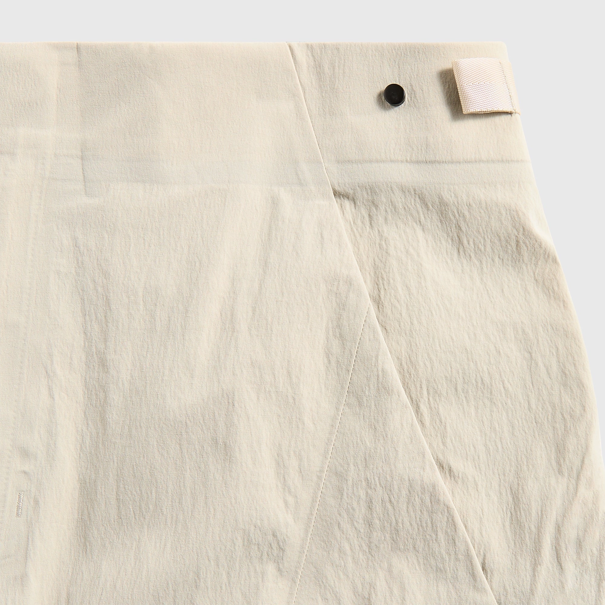 TearResistantMaterial Veilance Spere LT Cargo Pant - Dark Cocoon
