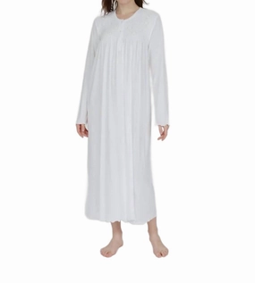 Thermal regulation Zipper Free Design Smocked Long Sleeve Nightgown In White