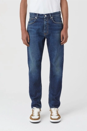 Travel Light Unisex Wear Artist Vibe Cooper Tapered Jean In Dark Blue