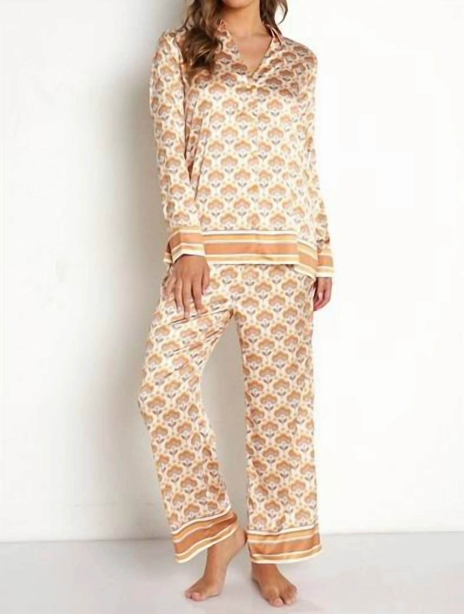 Early Night Pj Set In Honey Wallflower Kangaroo Pocket Tear Resistant Material