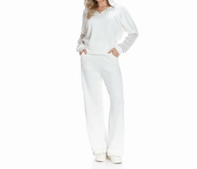 SnagFree Fabric Soft touch finish Stripe Lounge Set In Cloud Ivory / Lavender