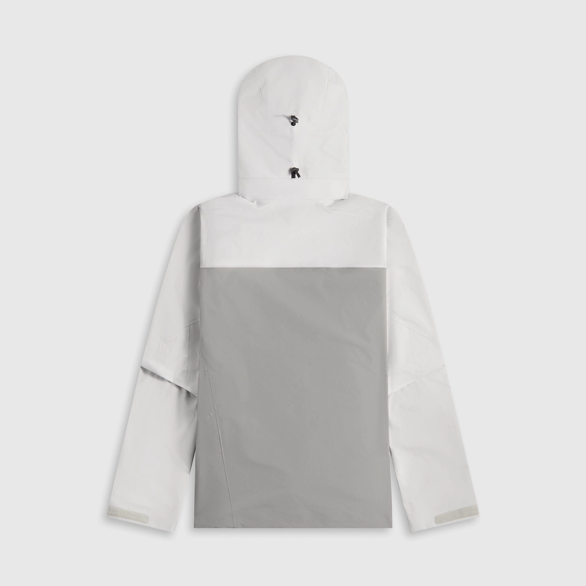 Utility Inspired Look Arc'teryx Beta AR Jacket - Solitude / Void