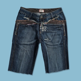 Y2K Baggy Shorts W34 SecureClosureSystem Friction Resistant Fabric