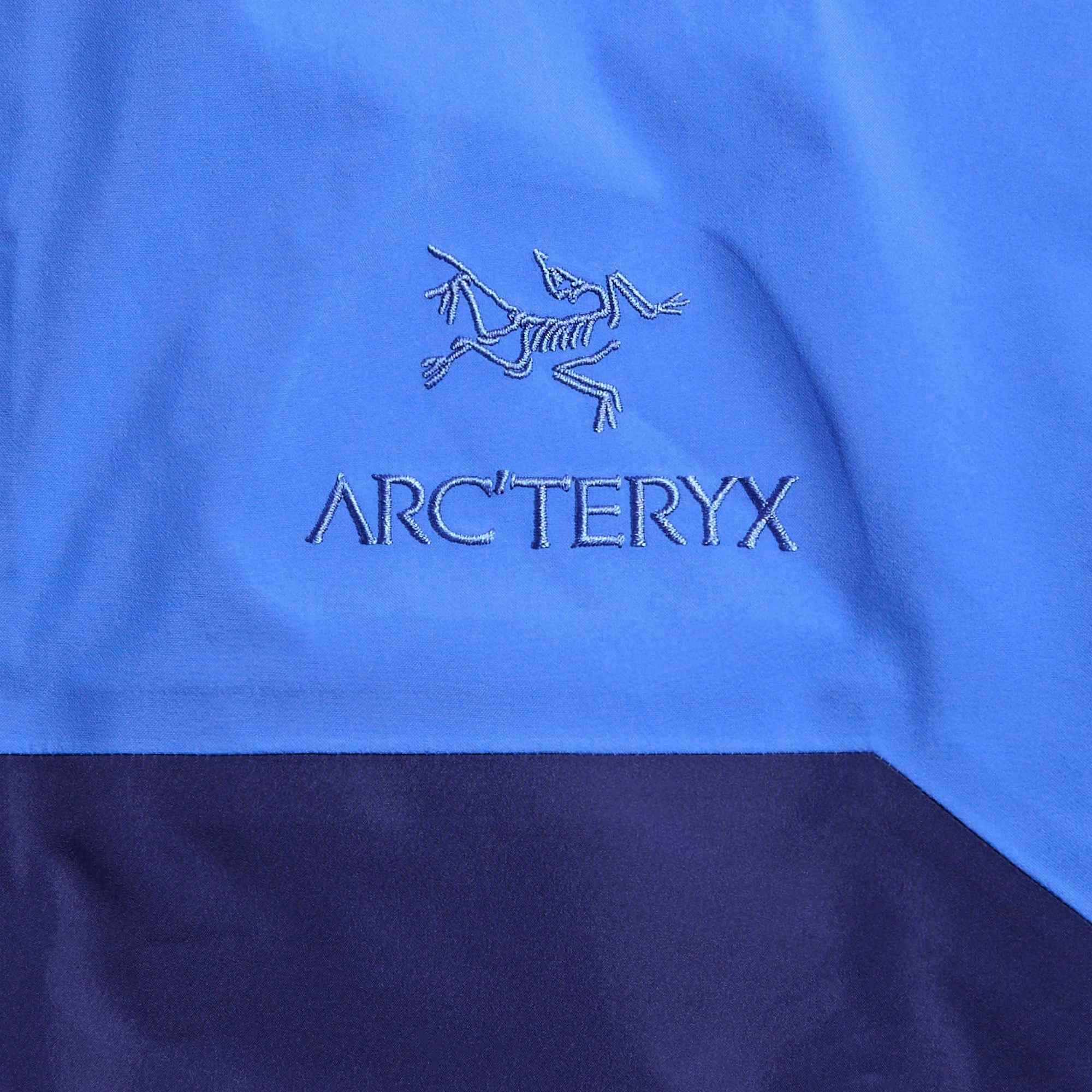 AbrasionResistantSurface Noise Free Fabric Arc'teryx Beta AR Jacket - Electra / Soulsonic
