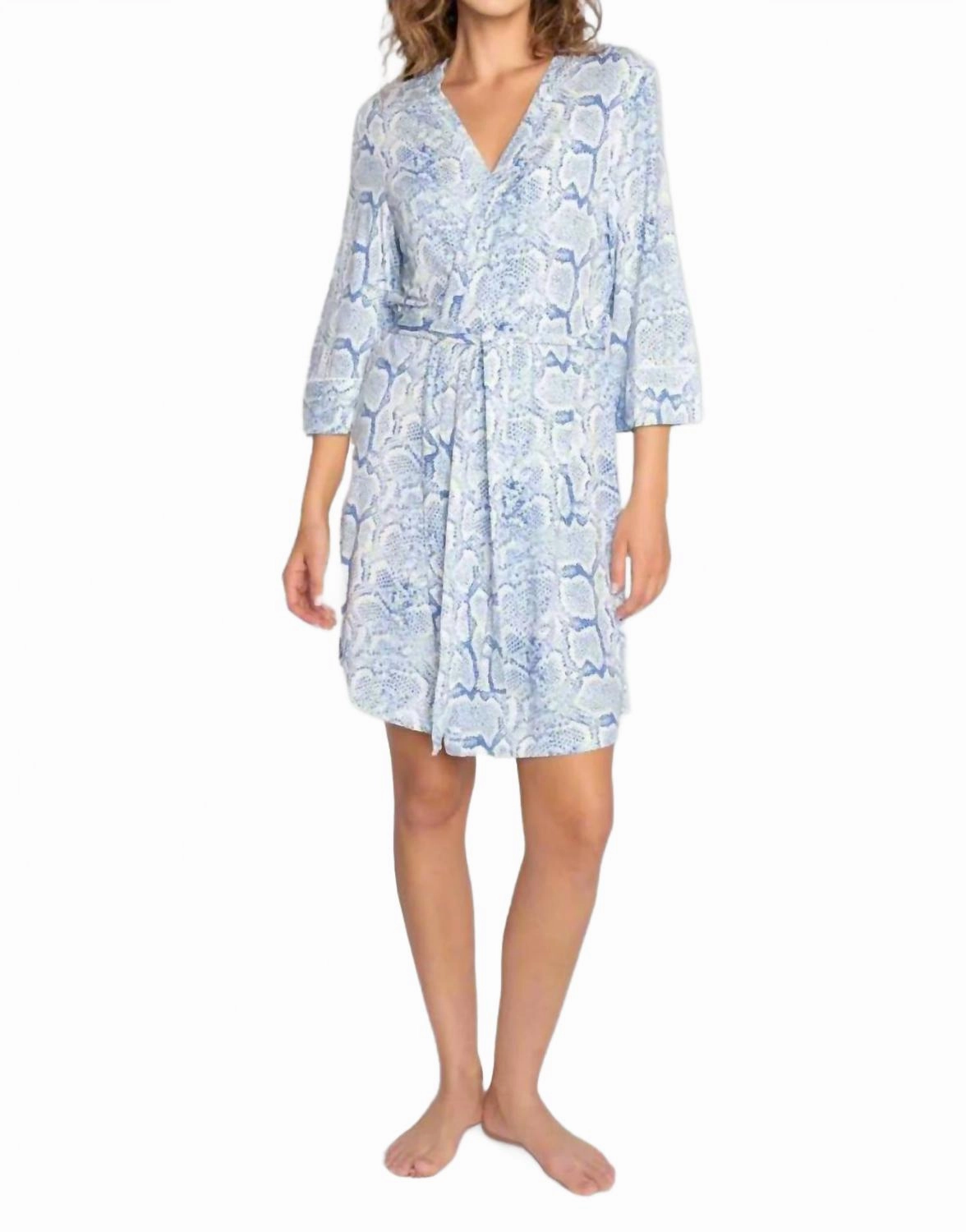 Multi Pocket Design Wrinkle resistant fabric Feelin Snakey Loungewear Robe In Blue