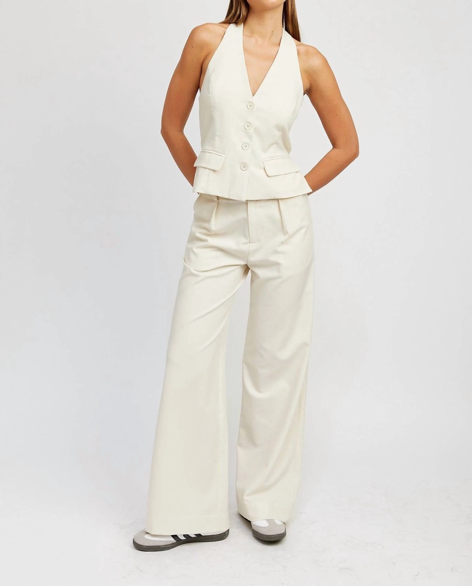 FadeResistant Color Fifth Avenue Set In Off-White/cream