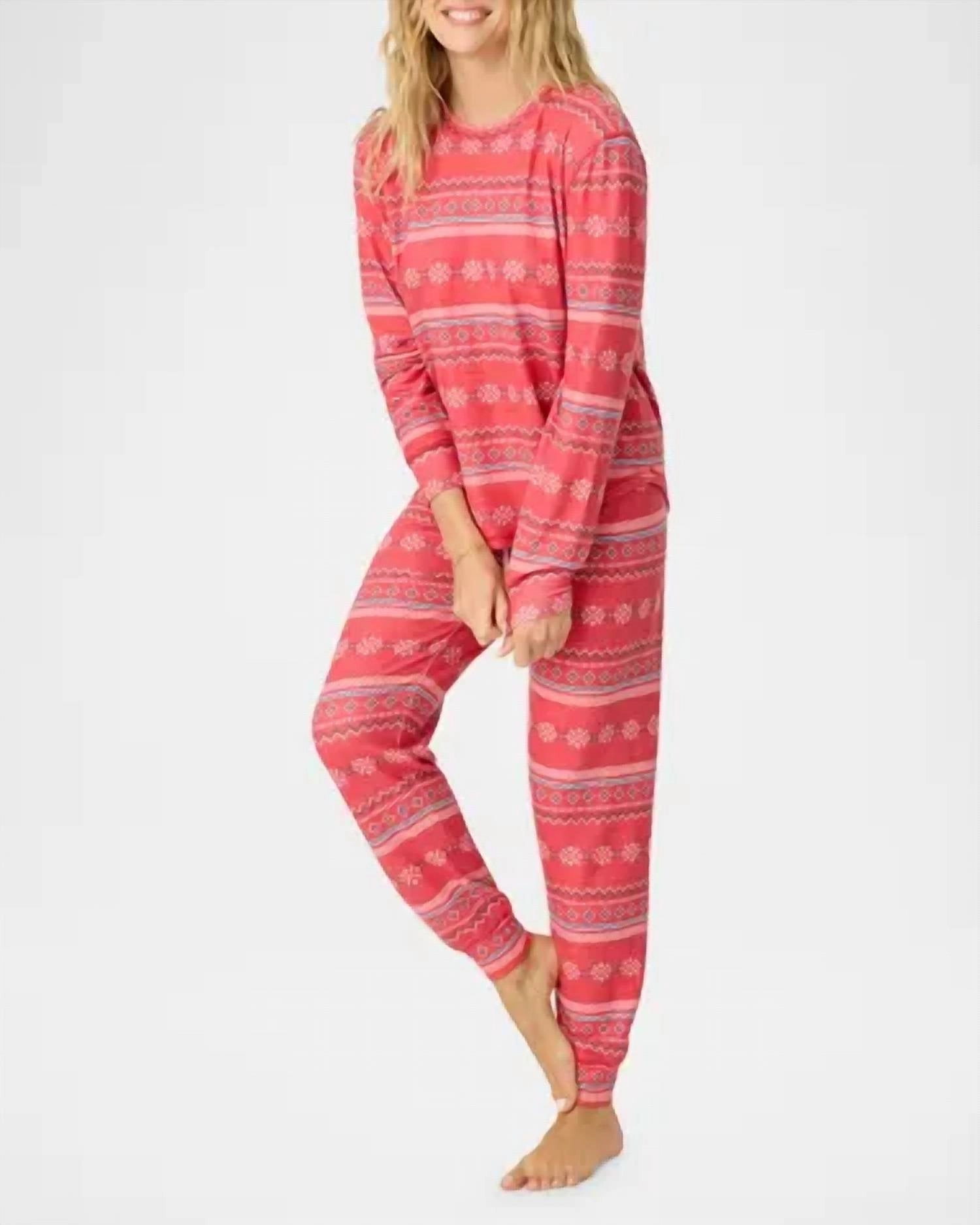 Snowflake Kisses Pj Set In Red Organic Cotton