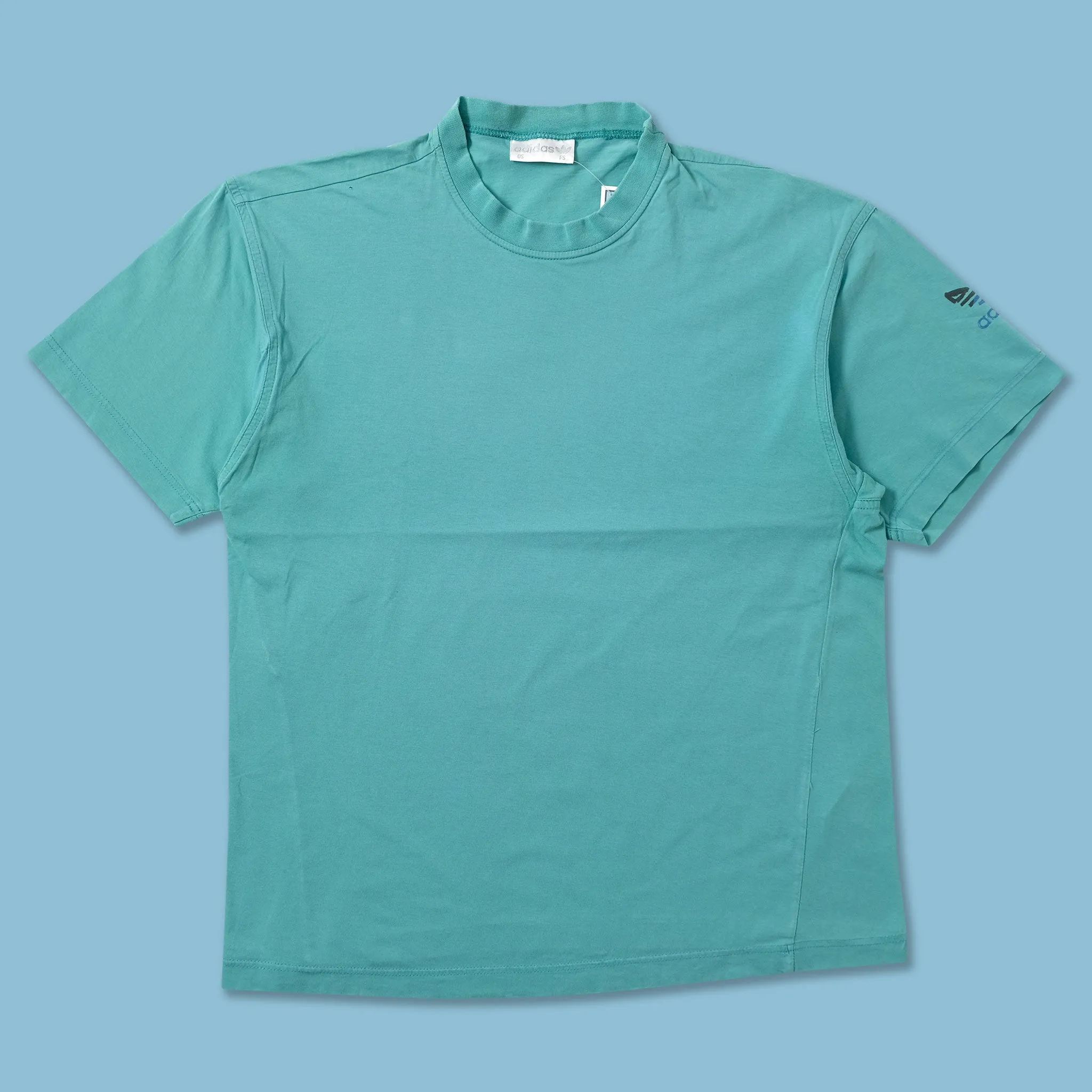 Vintage adidas T-Shirt Medium Flexible Collar Modern Casual