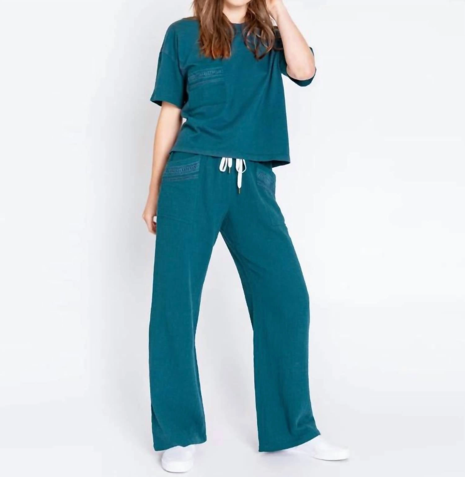 Abrasion Resistant Edges AntiStatic Finish Gauzin Around Woven 2 Pc Set In Deep Teal