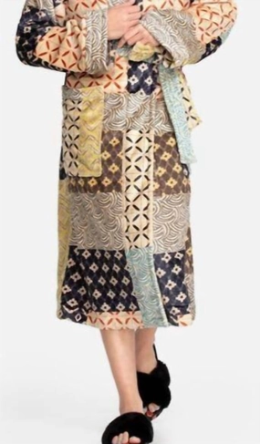 DoubleLayered Knee Patch Geo Patch Sherpa Robe In Multi