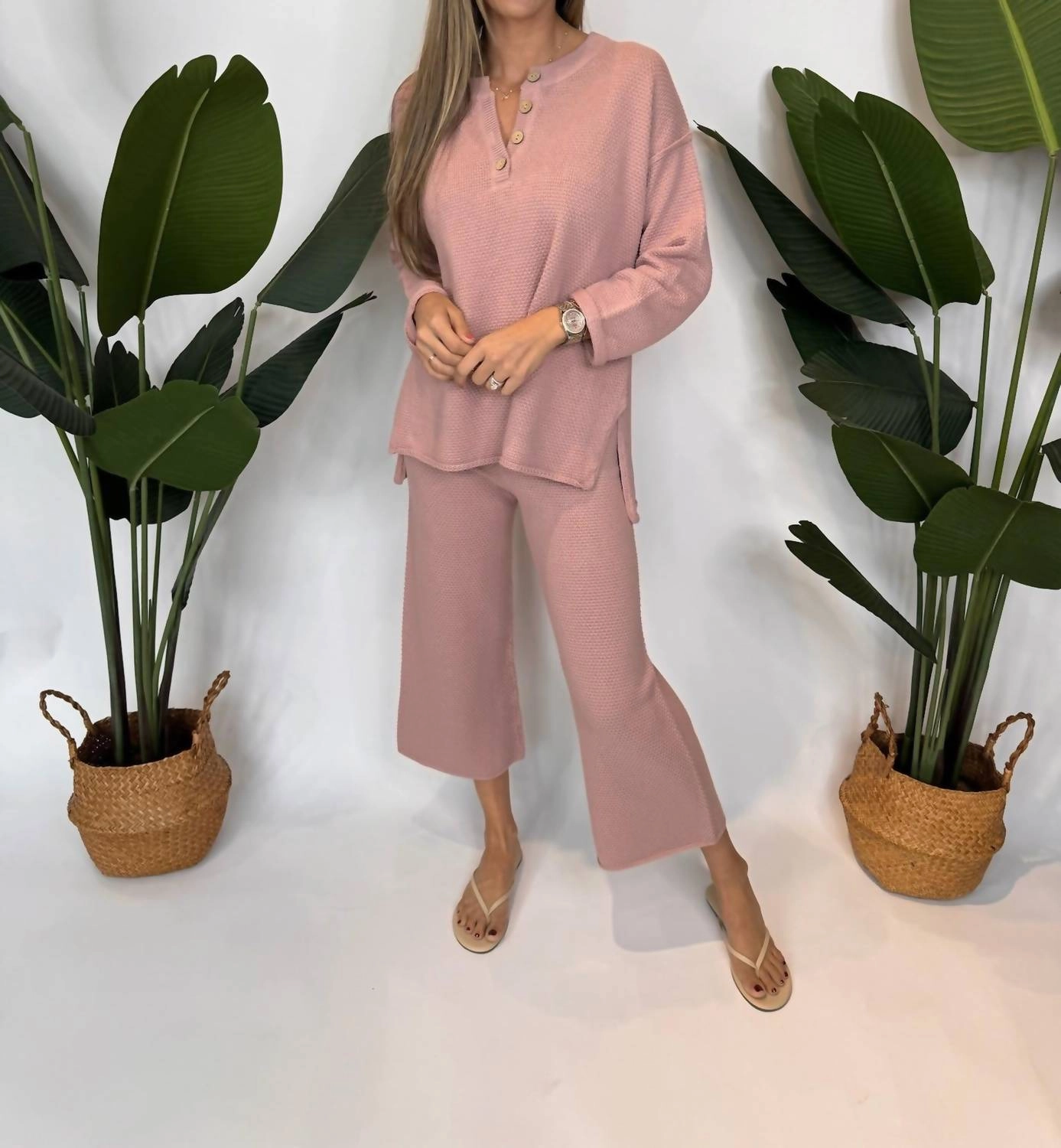 Hailee Set In Pink Moisture wicking