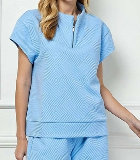 NonIrritating Seams Textured And Zip Pant Set In Blue