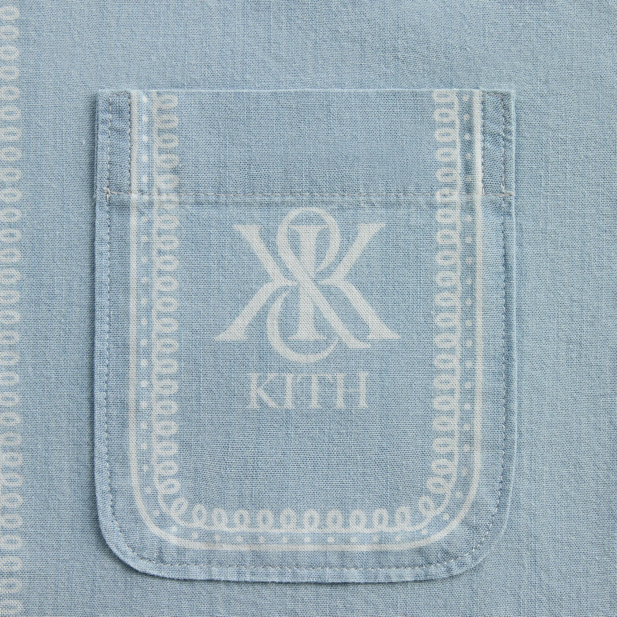 Ribbed Trim Organic Cotton Kith Chambray Paxton Short Sleeve Buttondown -  Light Indigo