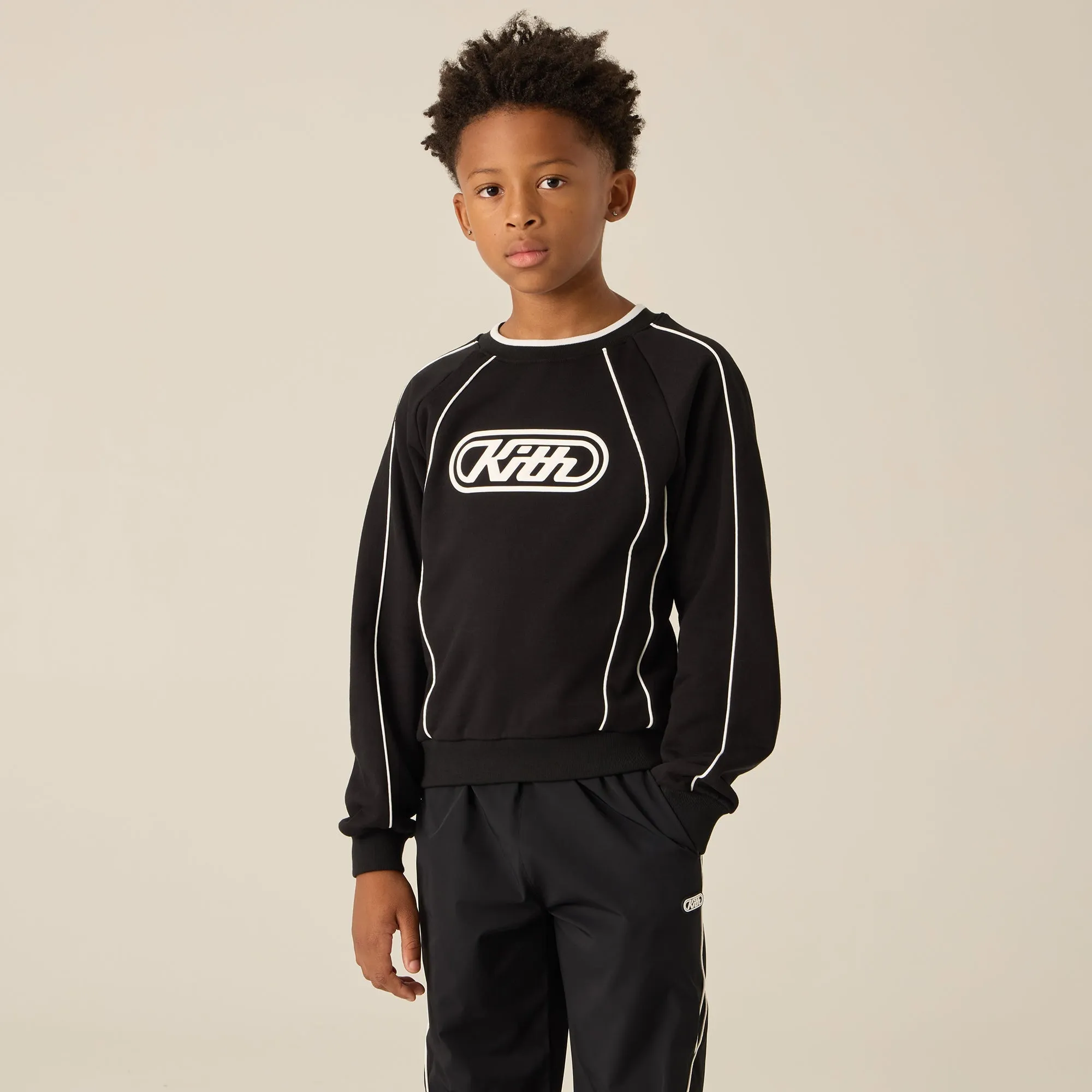 Kith Kids Novelty Raglan Nelson Sweatshirt - Black Weekend Ready Casual Elegance