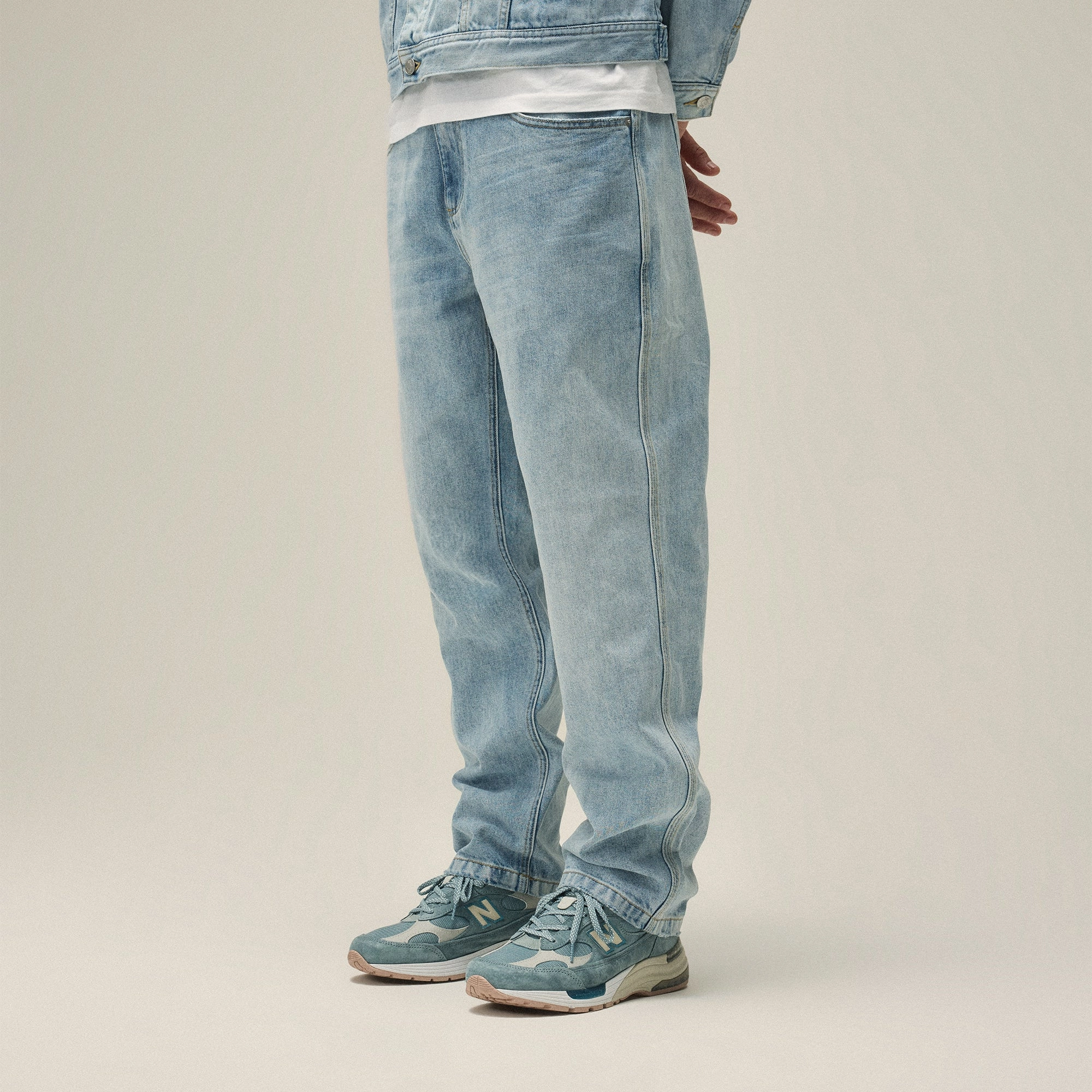 SeamlessPockets Kith Centre Straight Jean - Light Indigo
