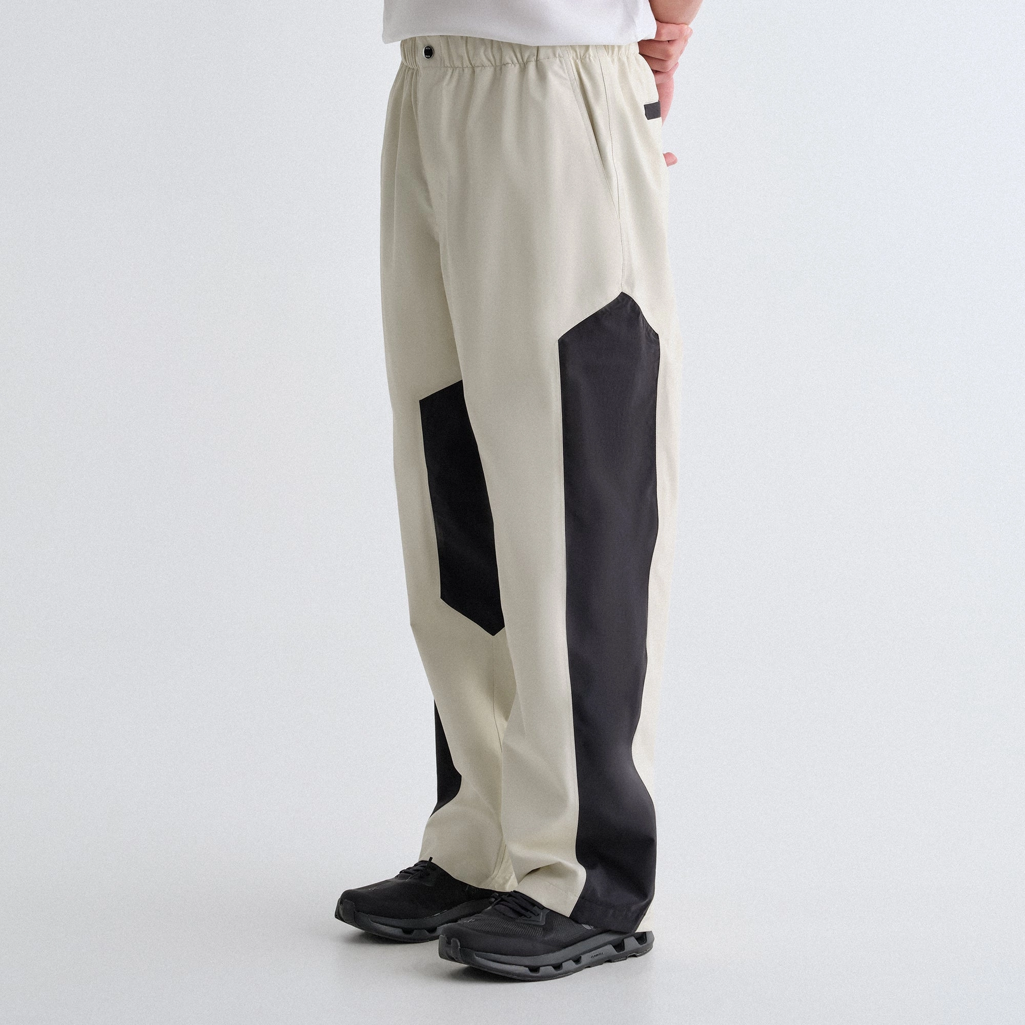 Training Comfort Kith Color-Blocked Elias Tech Pant - Alabaster