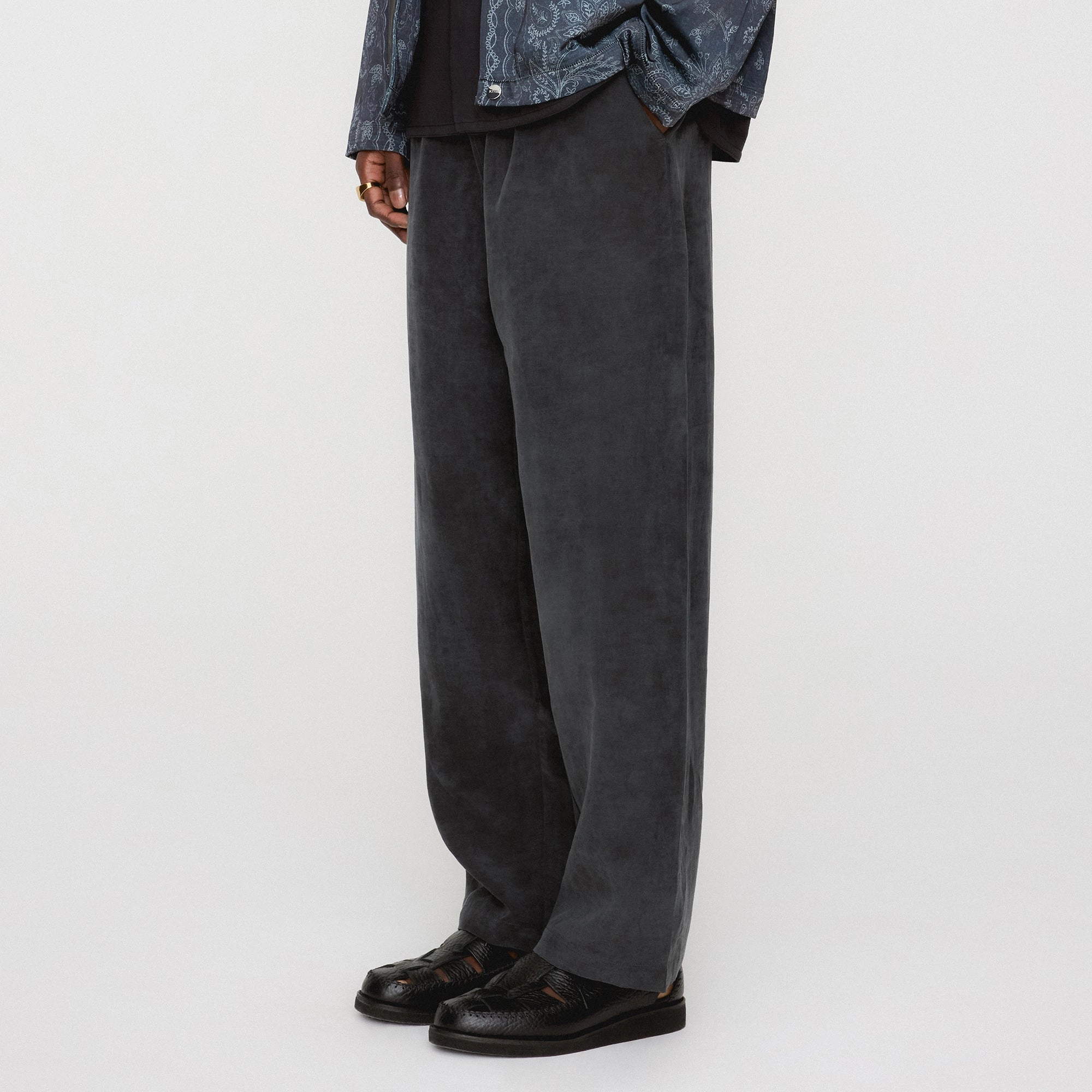 Kith Cupro Linen Grayson Pant - Black TailoredSilhouette