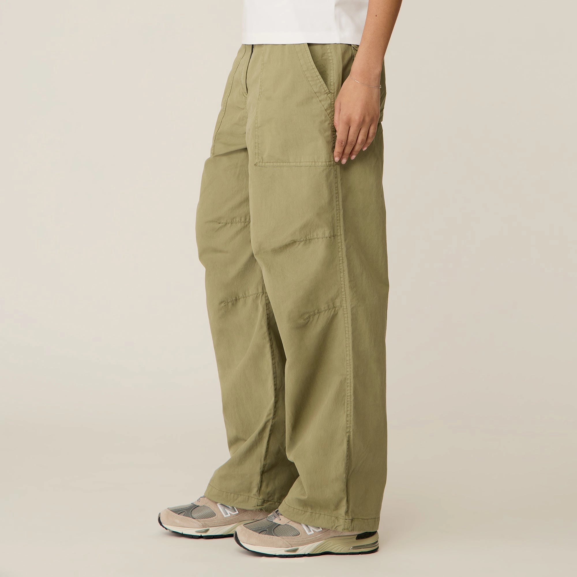 Kith Women Doyers Cotton Nylon Pant - Flagstaff Sophisticated Look