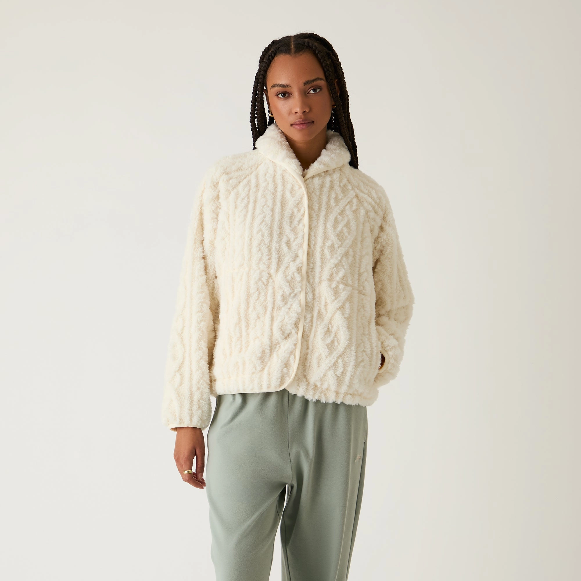Kith Women Grayson Cable Sherpa Jacket - Sandrift Street Explorer Fit Moisture Control Fibers