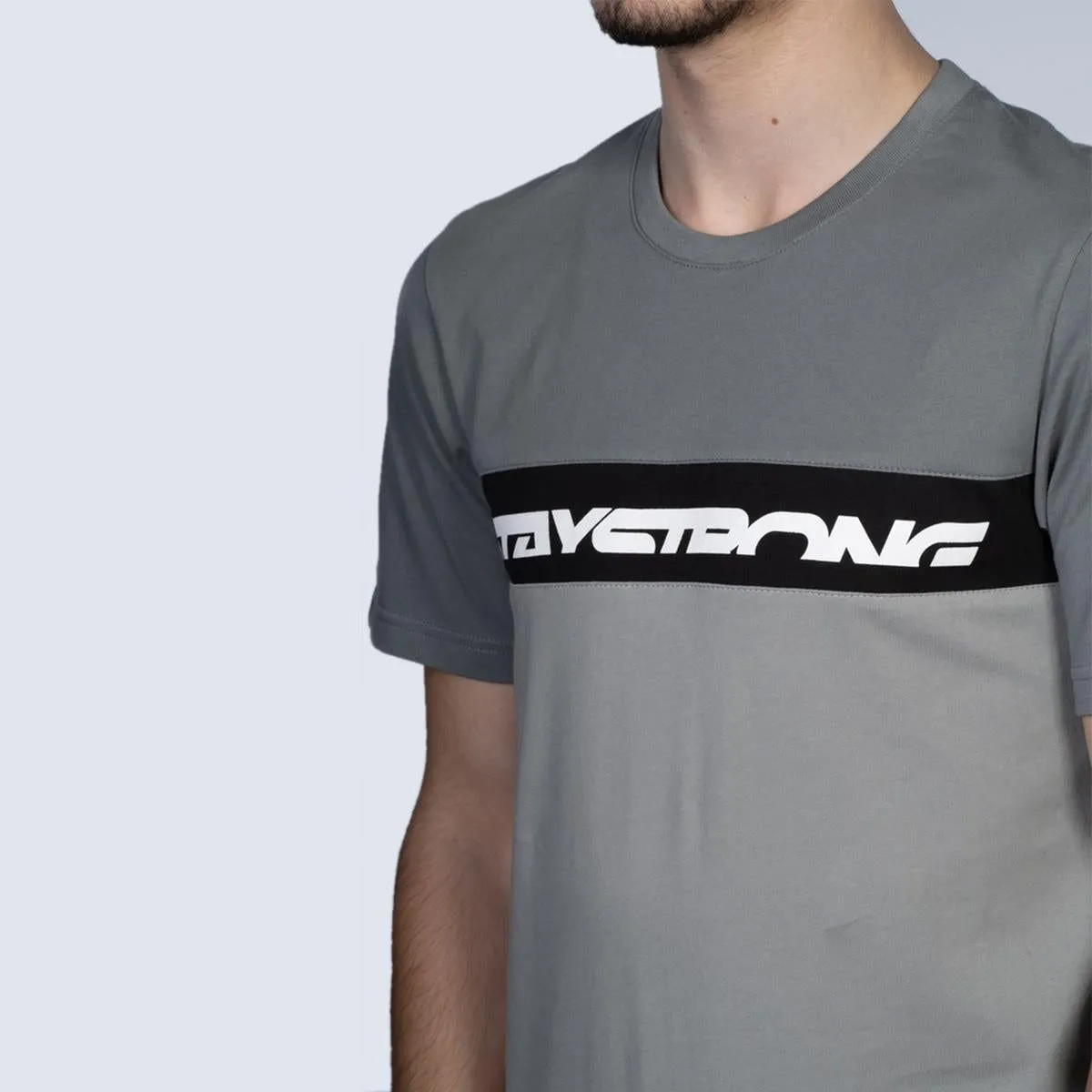 Modern Outfit Stay Strong Cut Off T-Shirt - Black/Grey