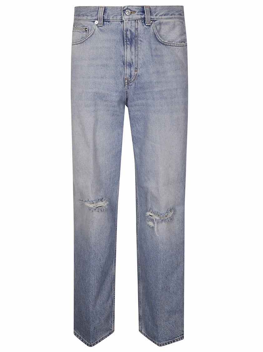 Winter Fashion Light-Wash Denim Jeans With Distressed Knee Details