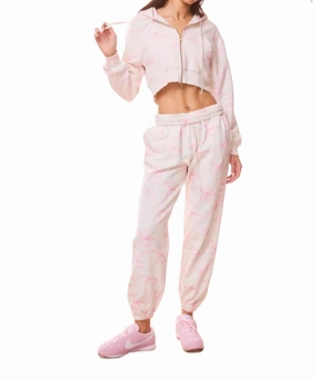 AntiPilling Technology Relaxed fit style Lillia Sweatpant In Pastry Pink