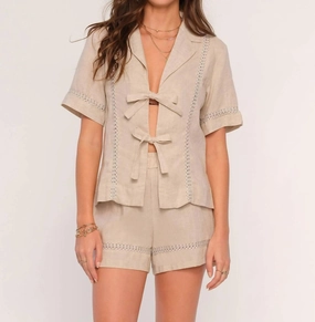 Flatlock Seams Breathable Mesh Panels Lourdes Set In Beige