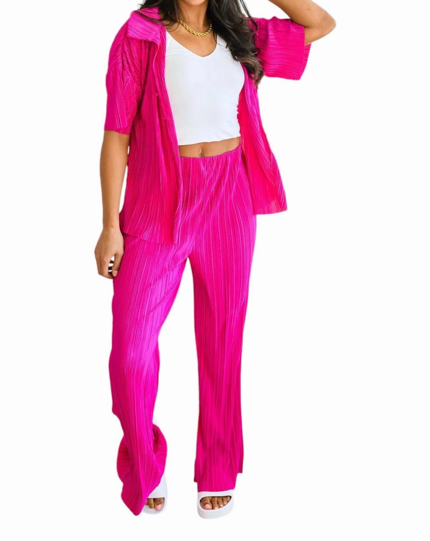 Low Key Perfect Plisse Set In Hot Pink Static Resistant Fibers Hidden Pocket Detail