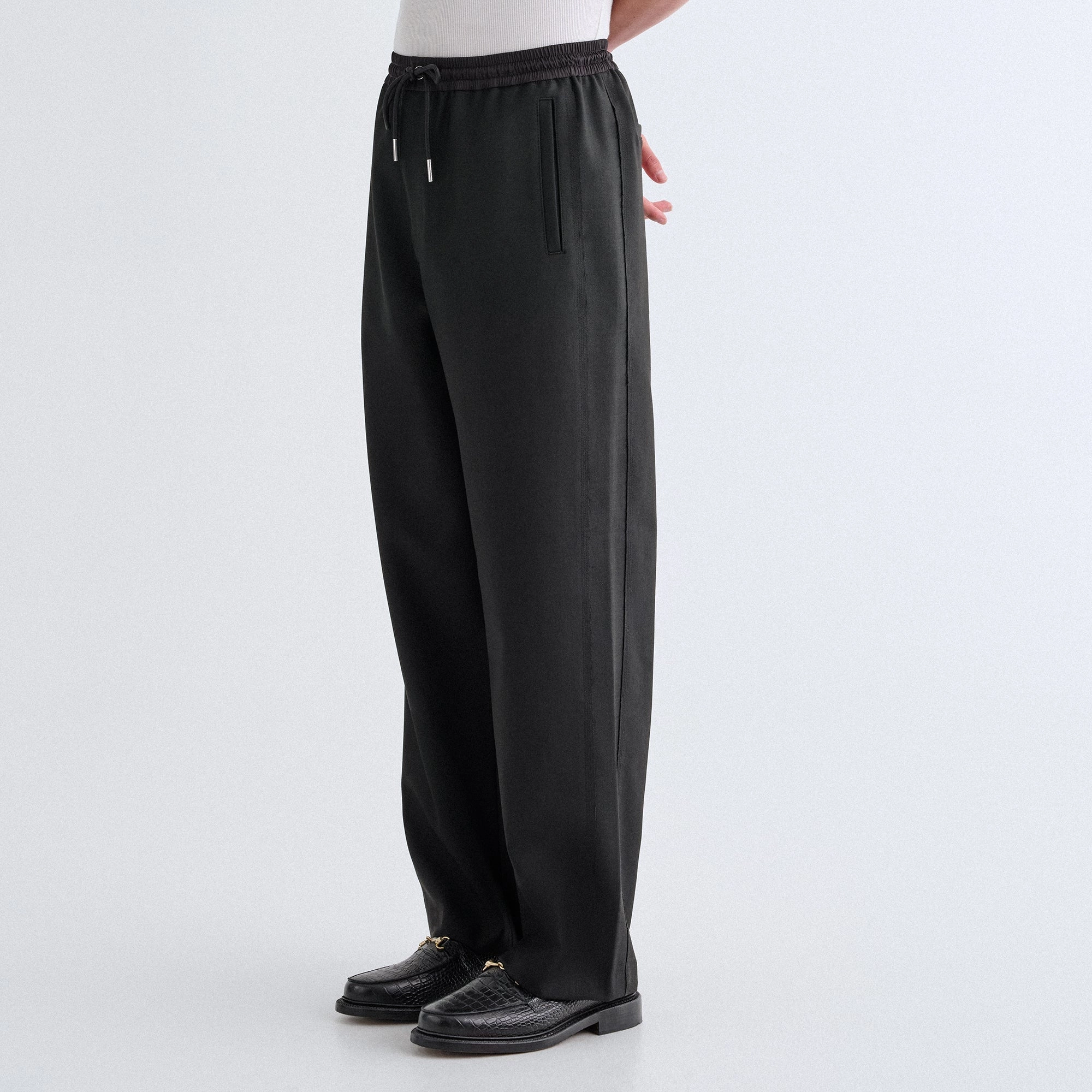 FourWayStretch Feminine Cut &Kin Double Weave Lenox Pant - Black