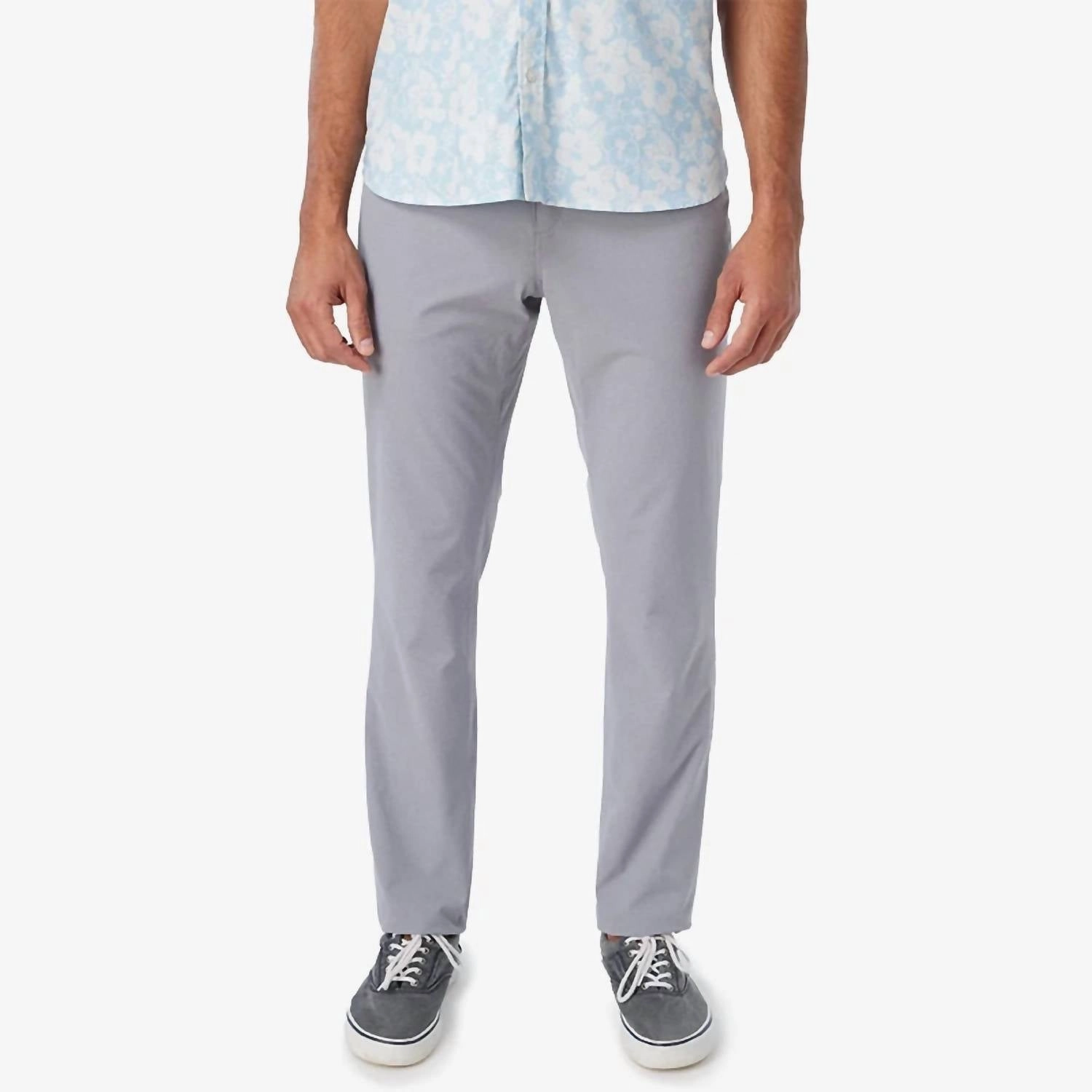 Compass Pants In Grey Basic Fashion