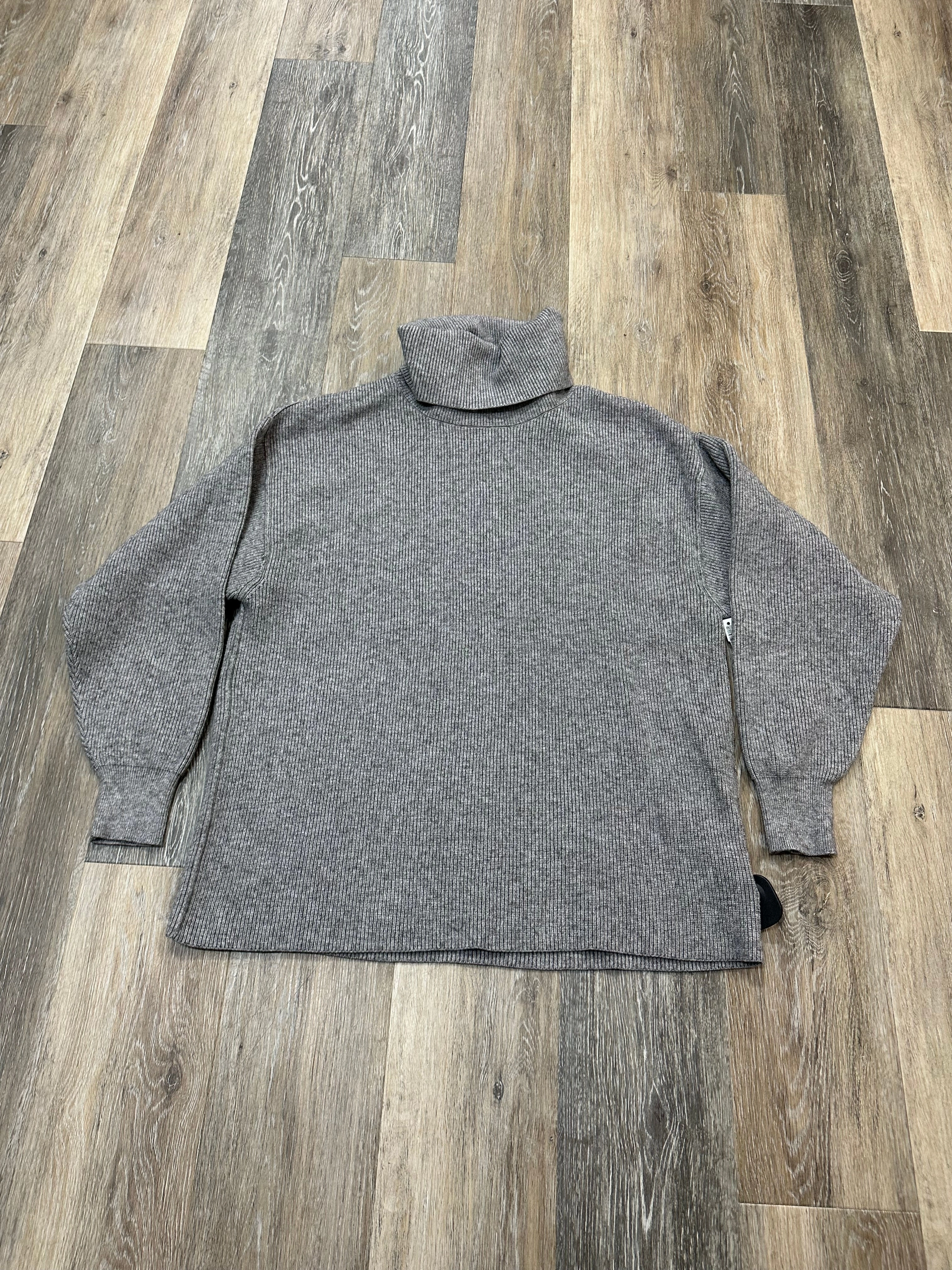 Sweater By Free People In Grey, Size: Xs OdorResistant Comfortable Design