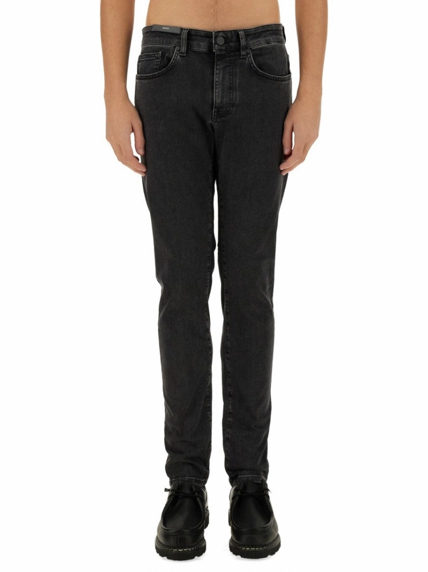 Slim-Fit Dark Wash Denim Pants Cool Silhouette Fit Ready