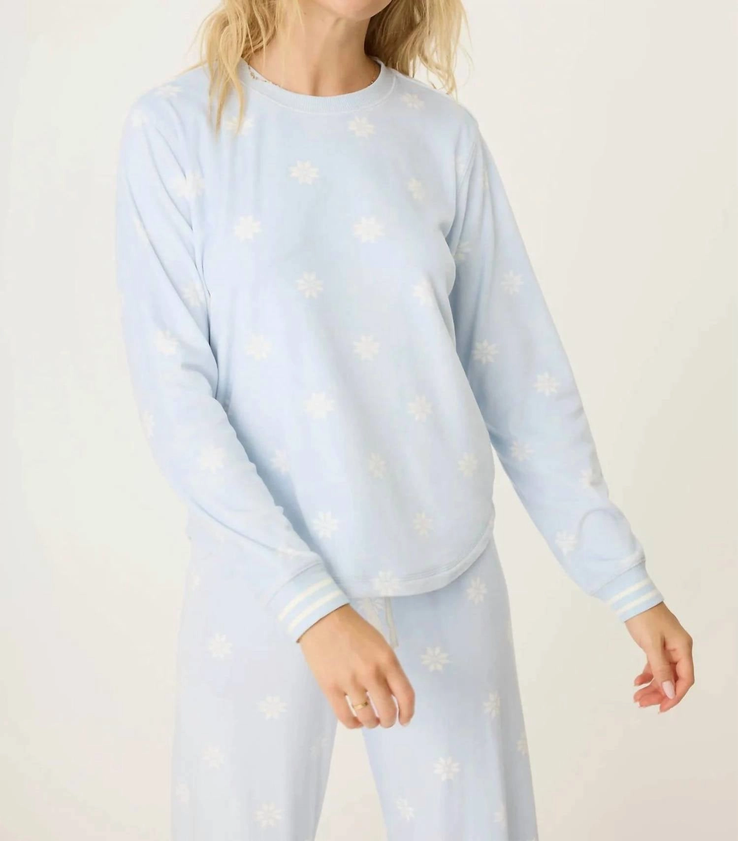 Apres All Day Long Sleeve Top In Blue Whisper Universal Fit