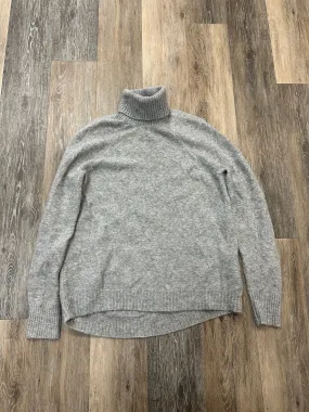 ConvertibleCollar TaglessCollar Sweater By J. Crew In Grey, Size: S