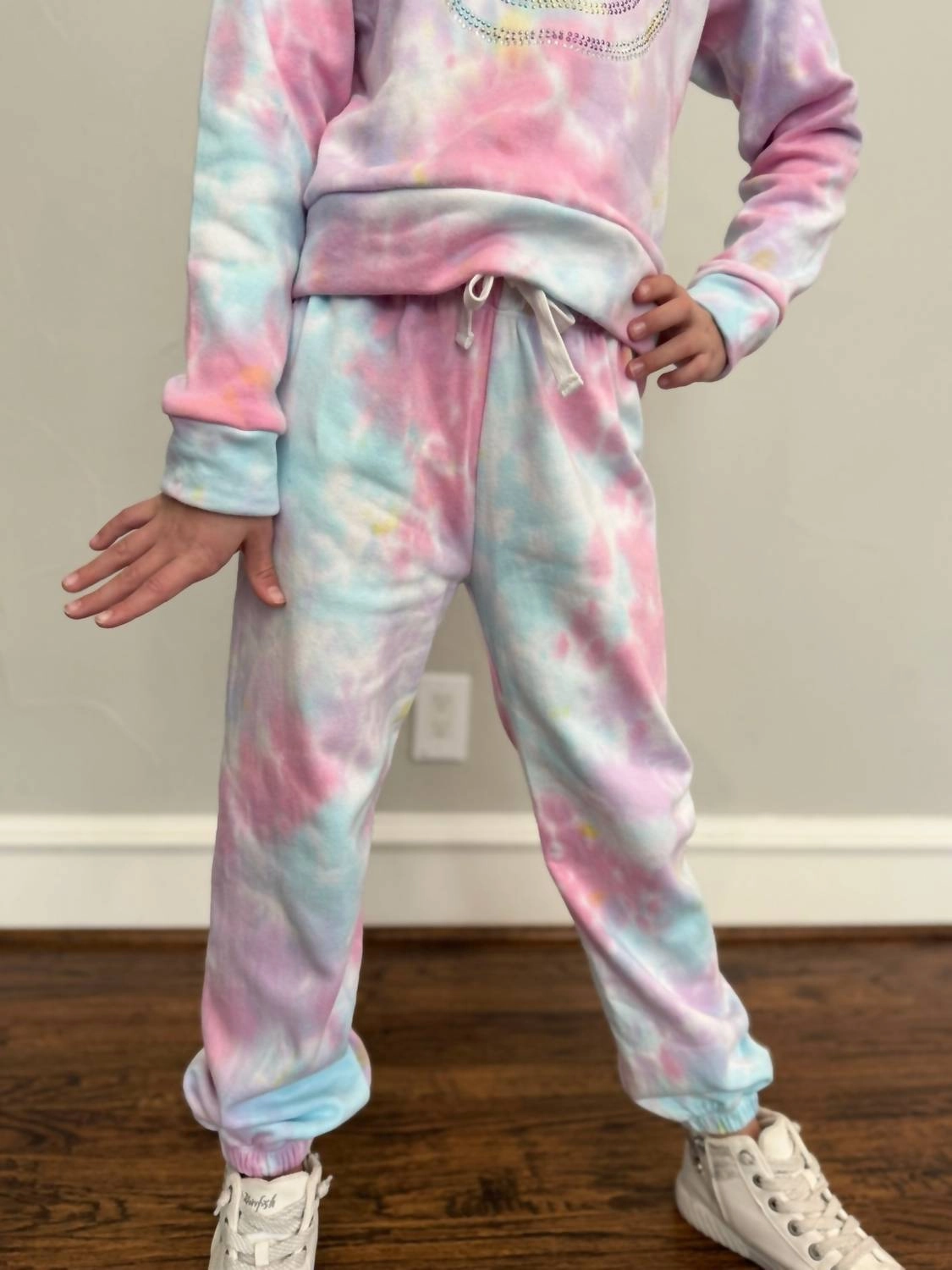 Indoor Comfort Quick Dry Fabric Girl's Tie-Dye Joggers In Pastel Multi
