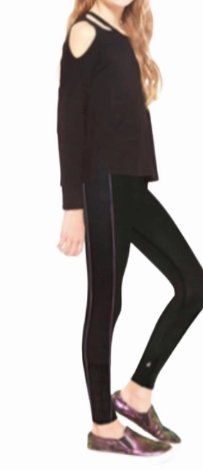 Pinhole Legging In Black Snag Proof Fabric
