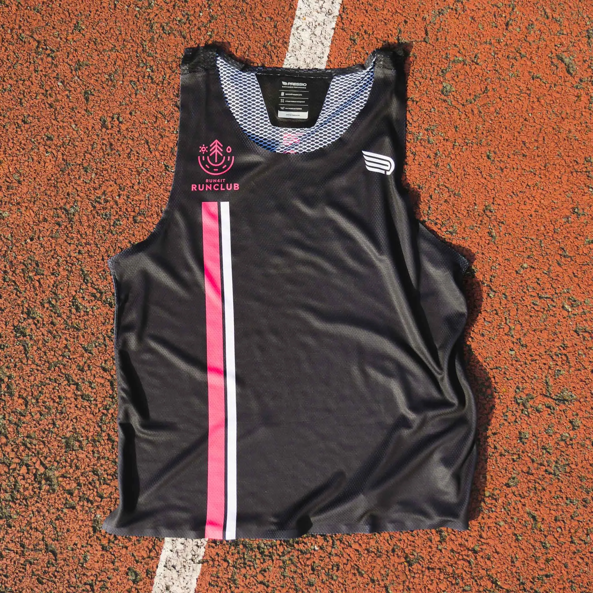 Productivity - increased Stretch Ready Fabric Pressio | Run4It Run Club Men's Elite Singlet